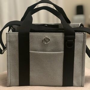 Black Two-Tone Canvas Tote Bag
Mini 4.5L